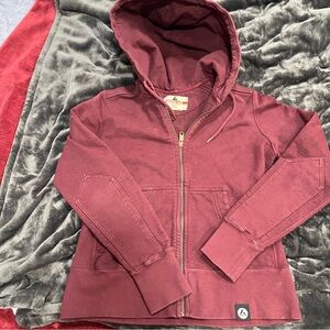 American Giant Maroon  full
zip up hoodie size medium 
Women’s